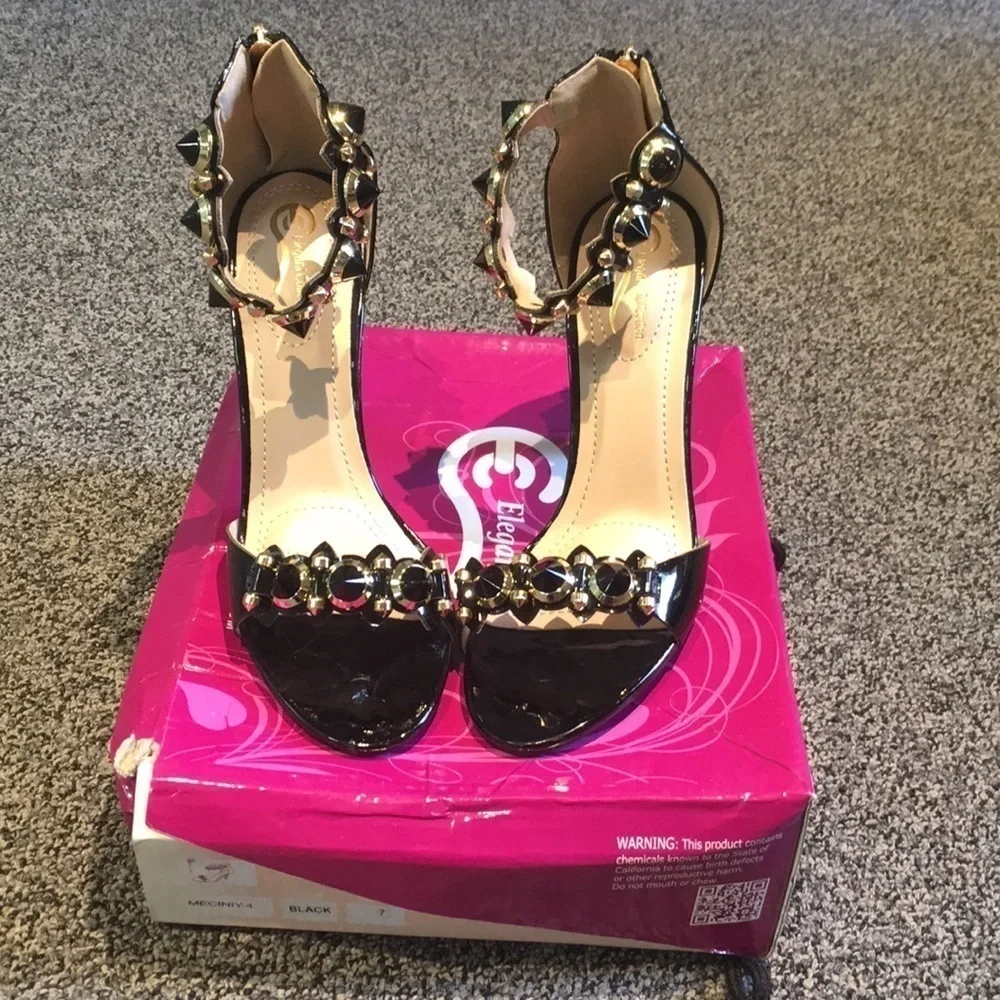 NEW Elegant Collection “Meciniy” Black Size 7 Gold Stiletto High Heel Shoes
